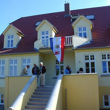 3 Mit Gr Terrasse Und Wasserblick Grubnow